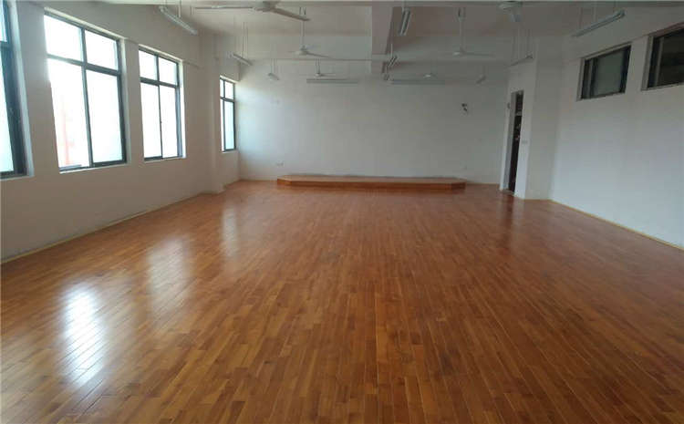 楓樺木體育運動地板哪些品牌