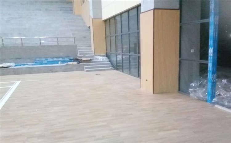 籃球館運(yùn)動(dòng)木地板場(chǎng)地驗(yàn)收標(biāo)準(zhǔn)