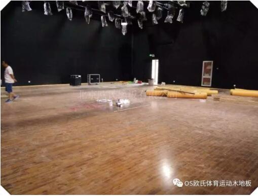 北京朝陽區追光動畫影棚舞臺木地板成功案例 北京朝陽區追光動畫影棚舞臺木地板成功案例